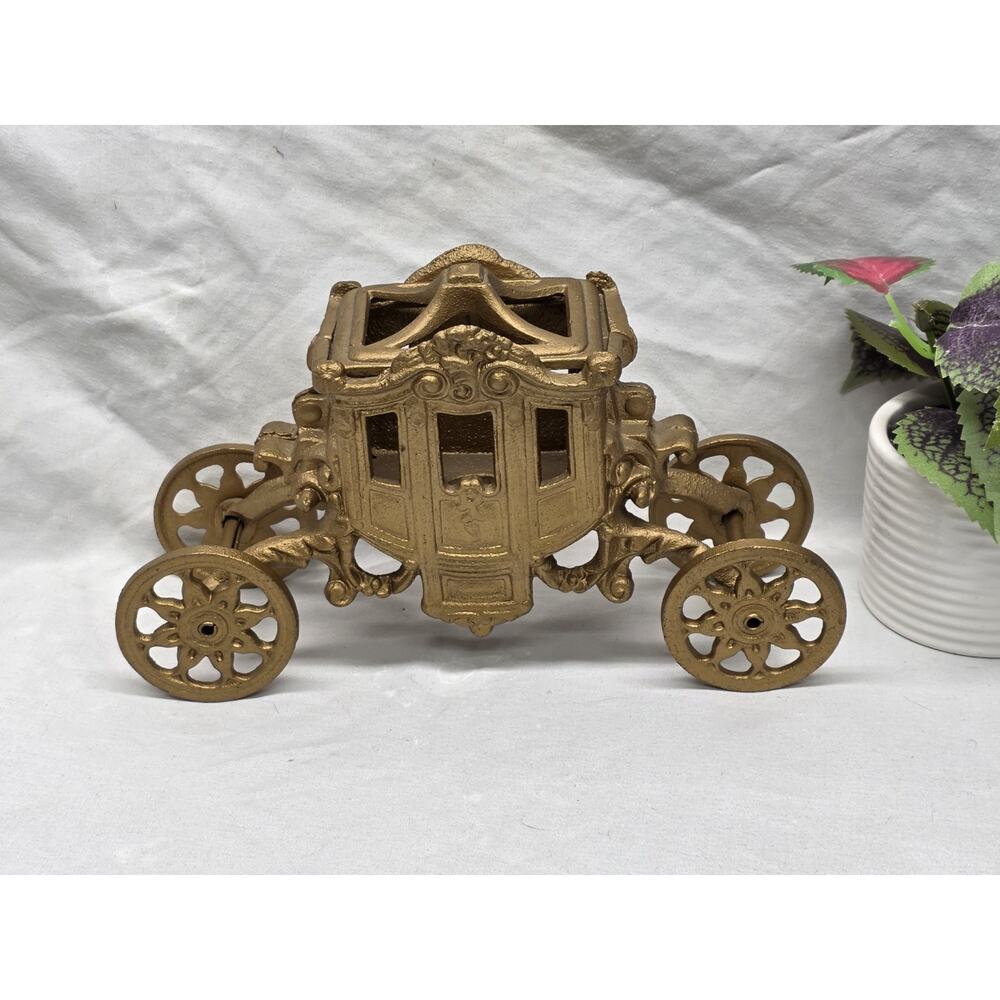 Vintage Antique Cast Iron Cinderella Carriage Iron Art JM 239